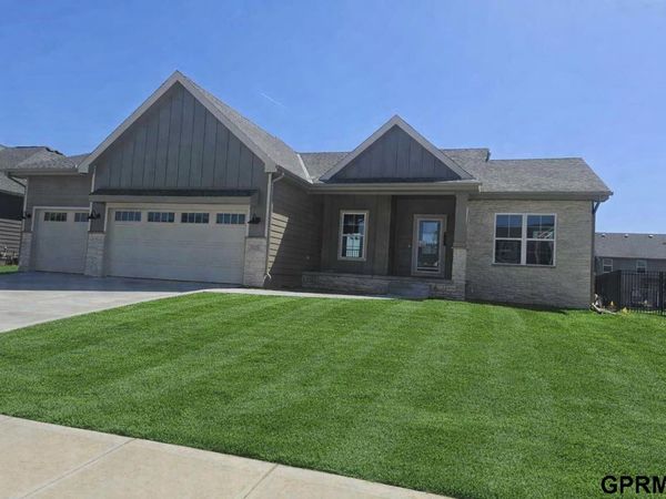 11363 N 170 Street, Bennington, NE 68007