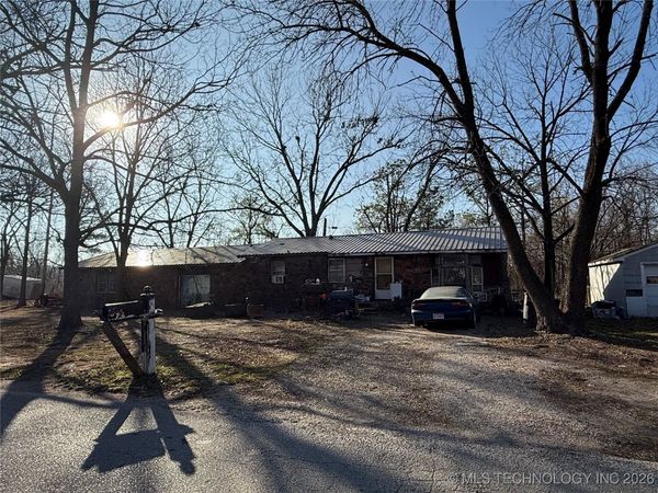 2109 S Johnstone Avenue , Bartlesville, OK 74003