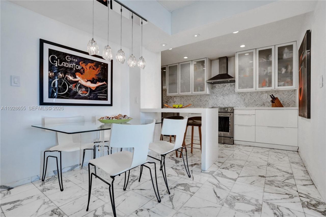 19707 Turnberry Way, Unit 16C, Aventura, FL 33180 Photo