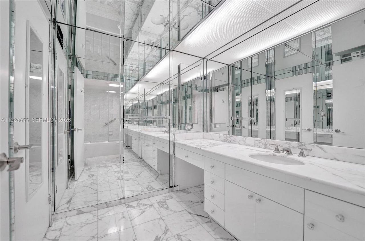 19707 Turnberry Way, Unit 16C, Aventura, FL 33180 Photo