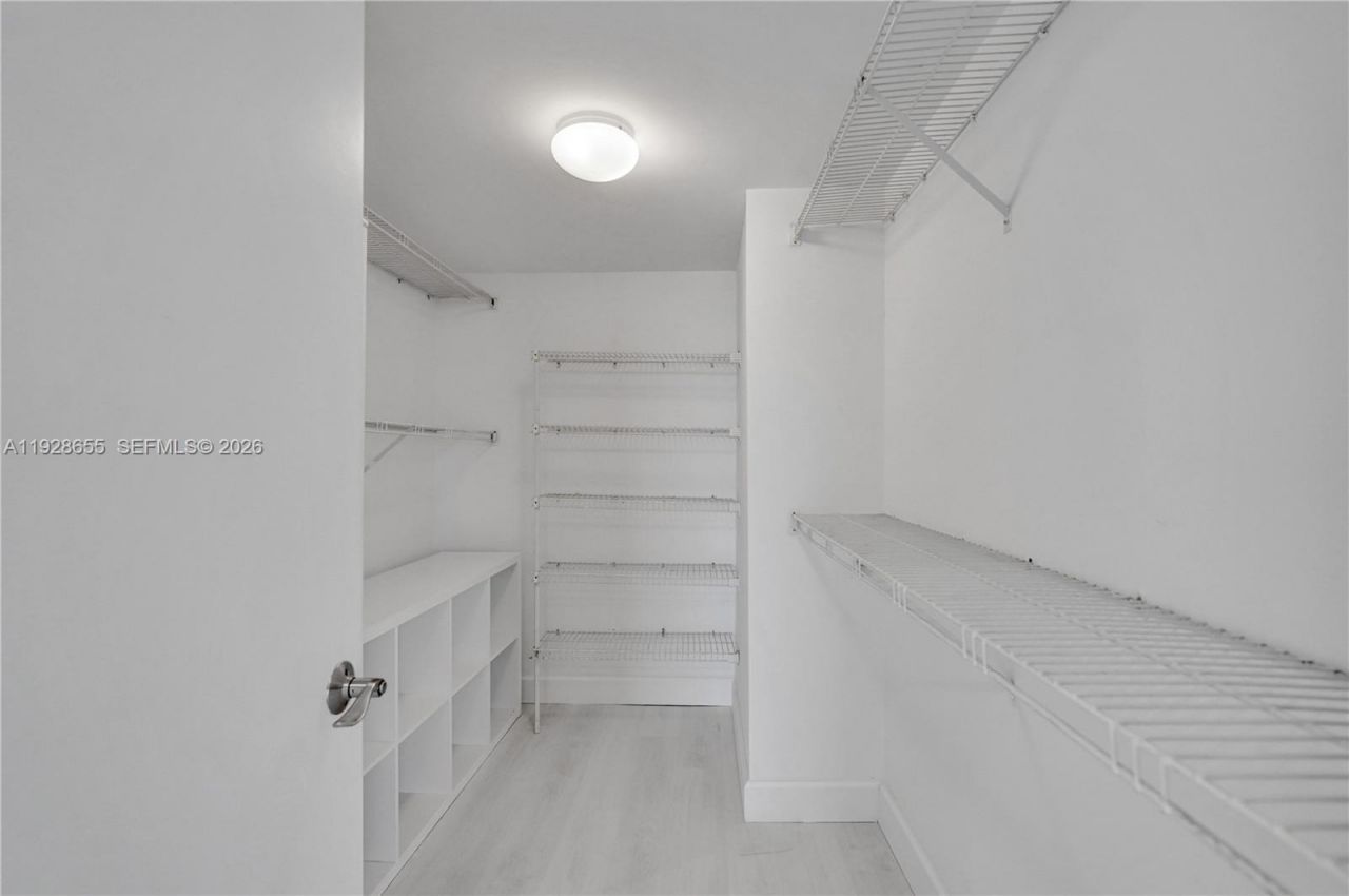 19707 Turnberry Way, Unit 16C, Aventura, FL 33180 Photo