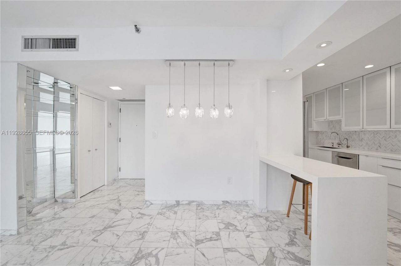 19707 Turnberry Way, Unit 16C, Aventura, FL 33180 Photo