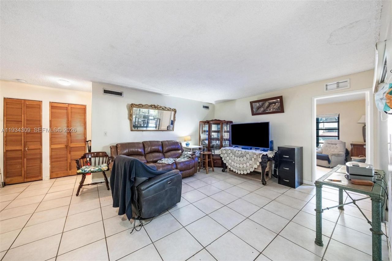 8860 SW 123rd Ct, Unit K207, Miami, FL 33186 Photo