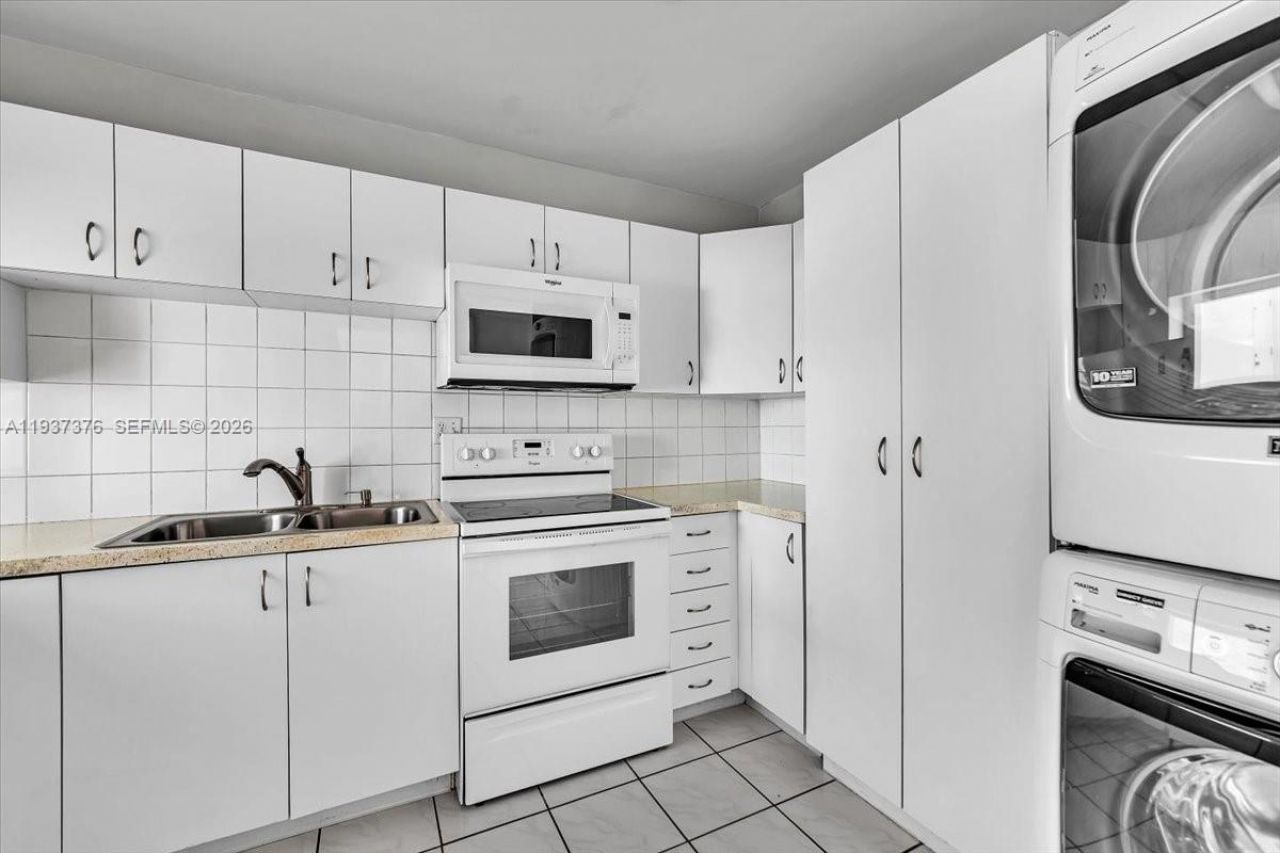 3307 NW 108th Dr, Unit 8, Coral Springs, FL 33065 Photo