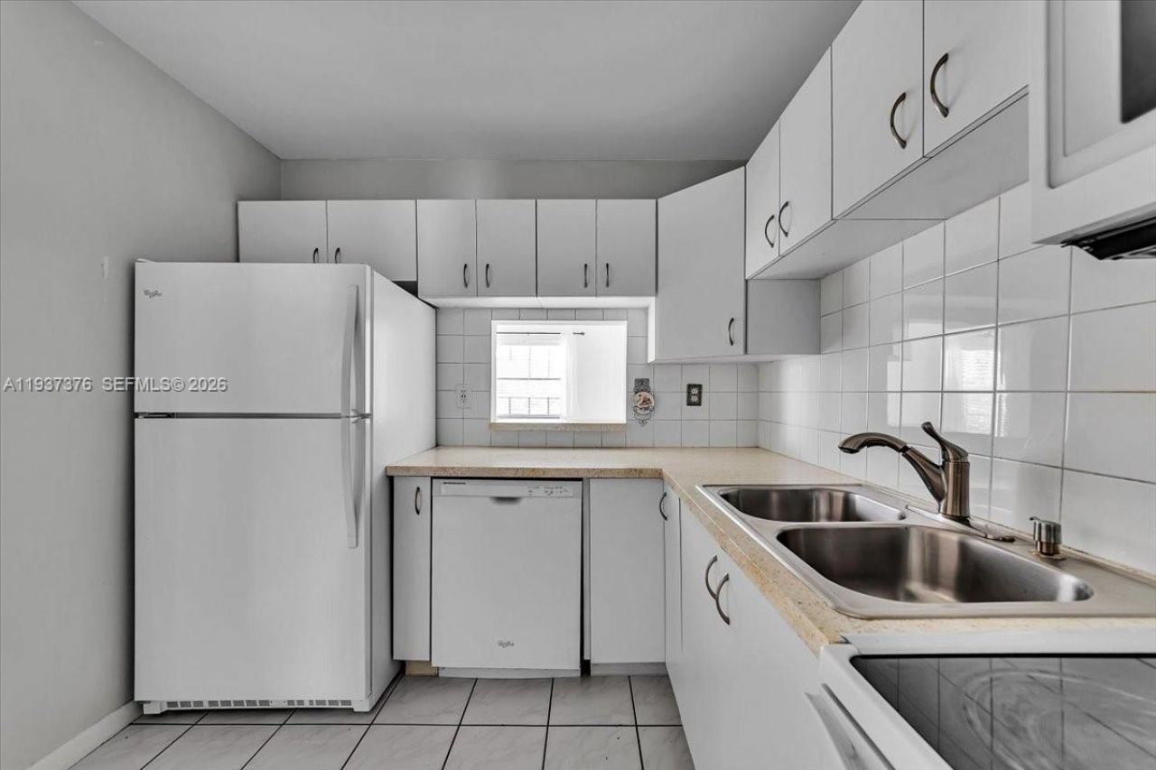 3307 NW 108th Dr, Unit 8, Coral Springs, FL 33065 Photo