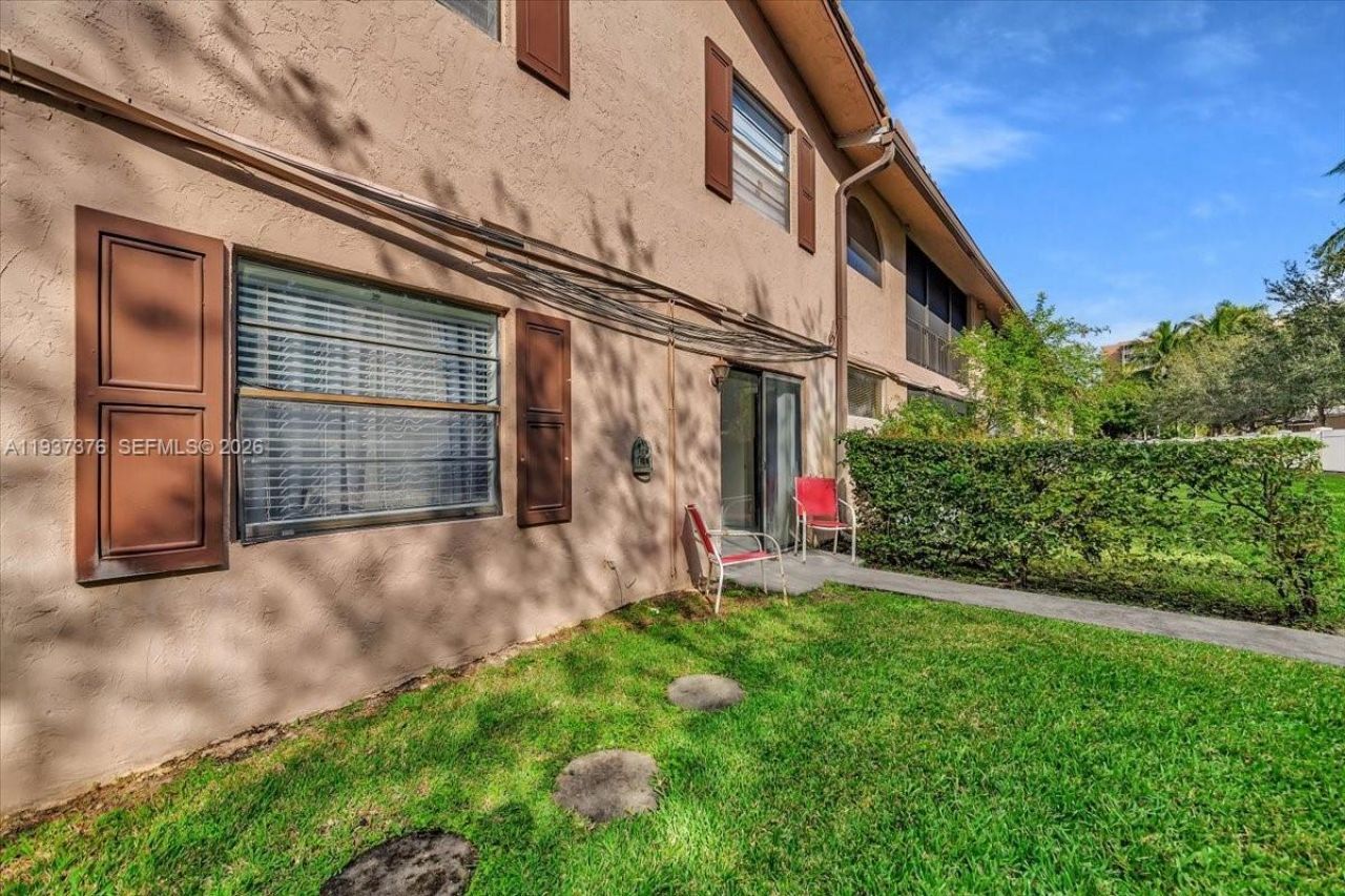 3307 NW 108th Dr, Unit 8, Coral Springs, FL 33065 Photo