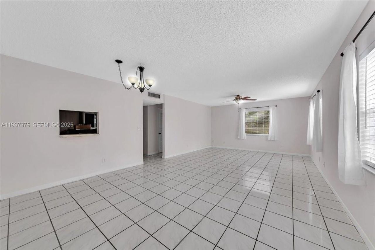 3307 NW 108th Dr, Unit 8, Coral Springs, FL 33065 Photo