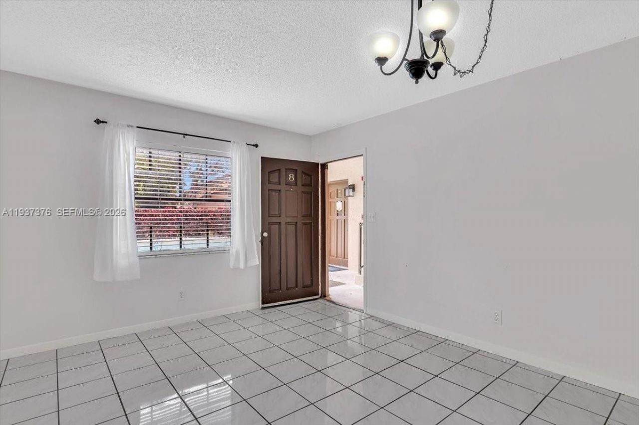 3307 NW 108th Dr, Unit 8, Coral Springs, FL 33065 Photo