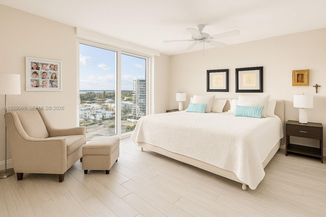 5900 Collins Ave , Unit 1405, Miami Beach, FL 33140 Photo