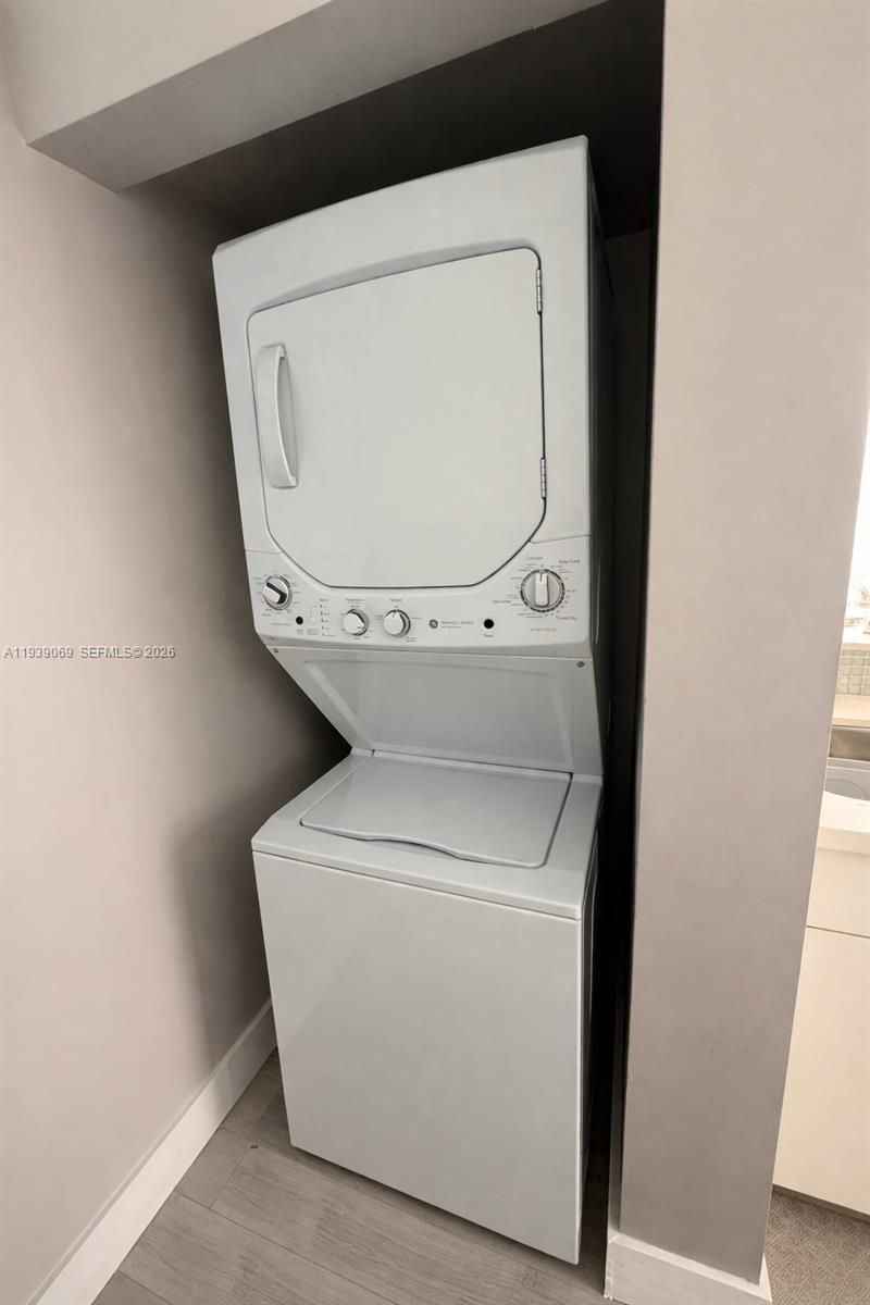 5900 Collins Ave , Unit 1405, Miami Beach, FL 33140 Photo