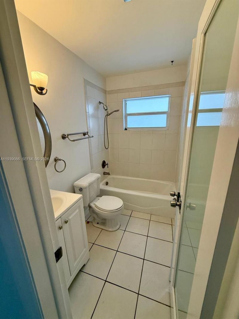 1100 NE 9th Ave , Unit 306, Fort Lauderdale, FL 33304 Photo