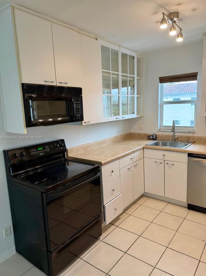 1100 NE 9th Ave , Unit 306, Fort Lauderdale, FL 33304 Photo