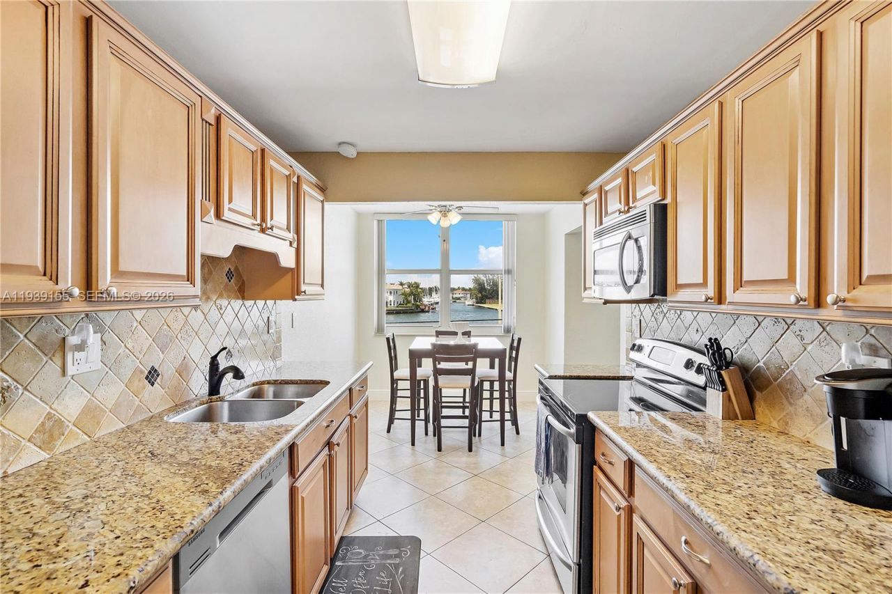 1401 S Ocean Dr, Unit 301, Hollywood, FL 33019 Photo