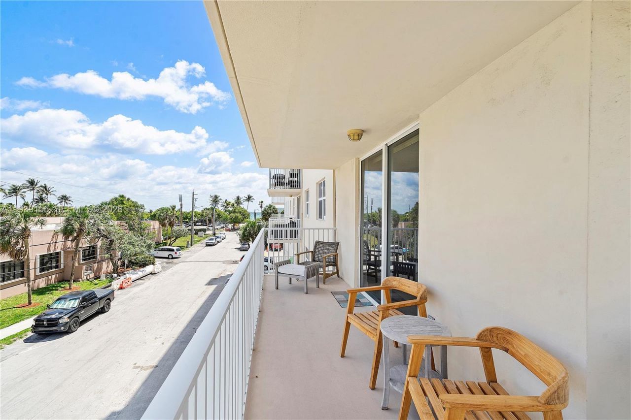 1401 S Ocean Dr, Unit 301, Hollywood, FL 33019 Photo
