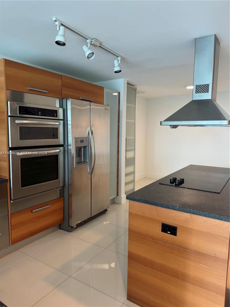 2950 NE 188 St , Unit 344, Aventura, FL 33180 Photo