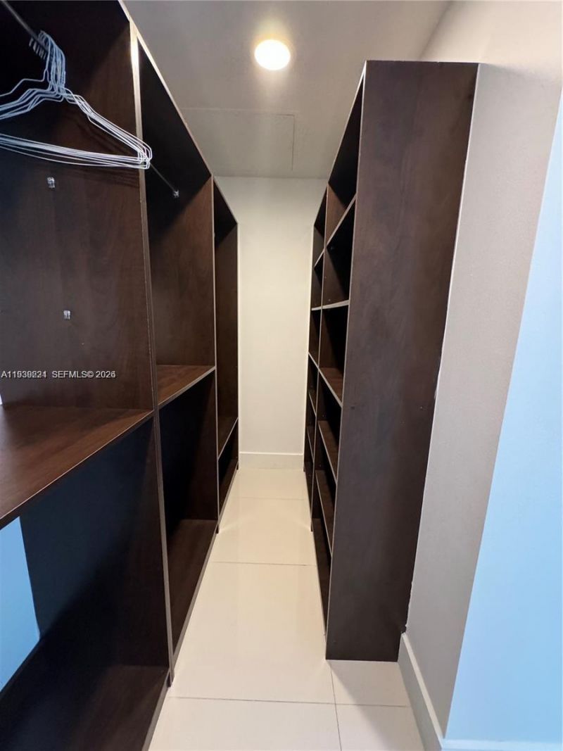 2950 NE 188 St , Unit 344, Aventura, FL 33180 Photo