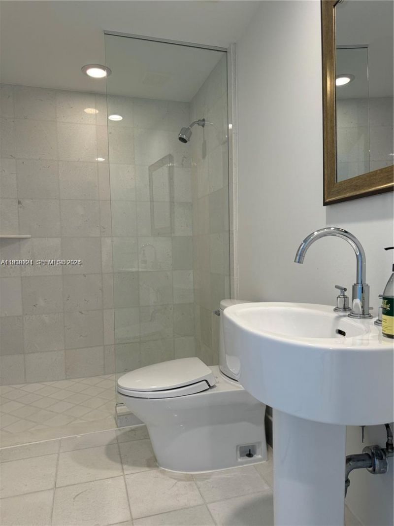 2950 NE 188 St , Unit 344, Aventura, FL 33180 Photo