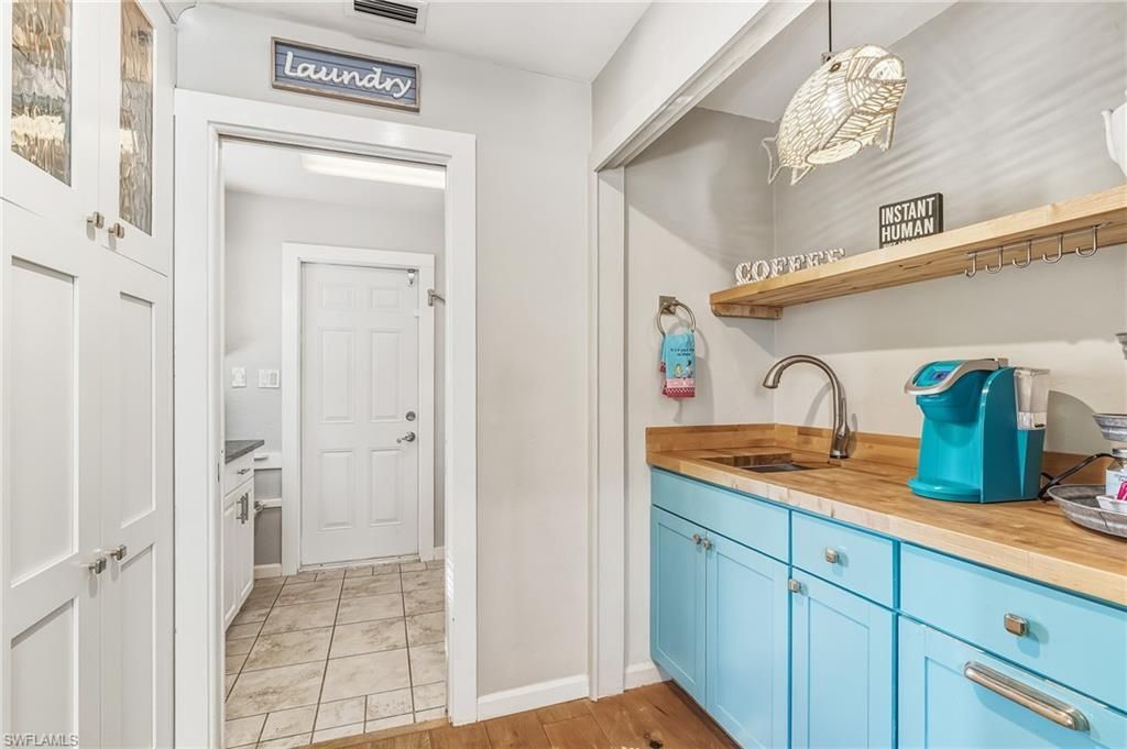 2905 SE 22nd Pl, Cape Coral, FL 33904 Photo