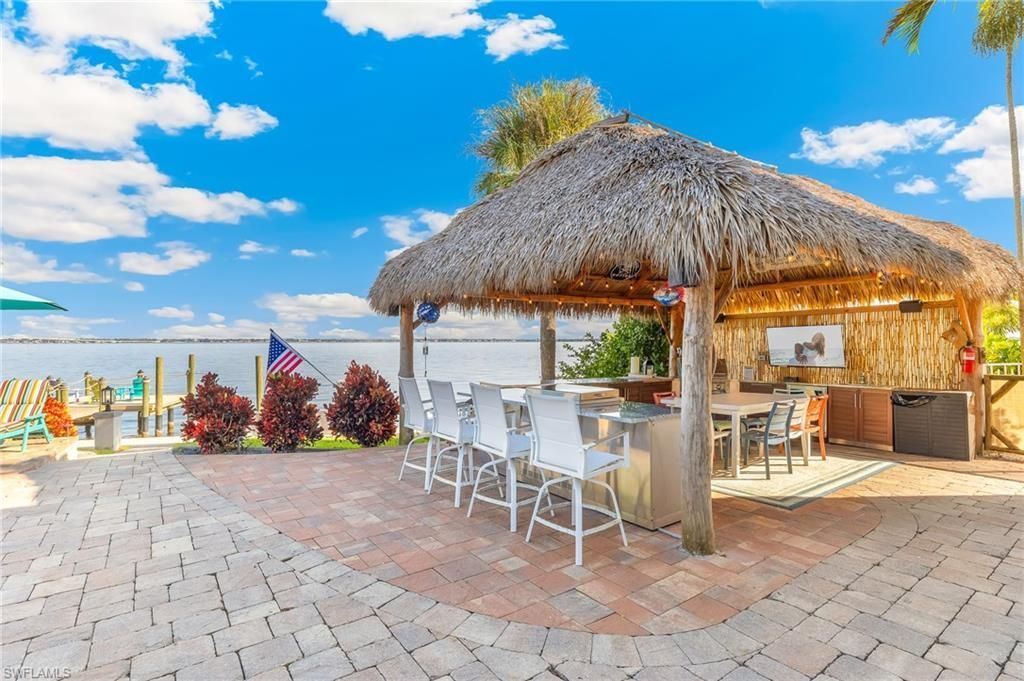 2905 SE 22nd Pl, Cape Coral, FL 33904 Photo