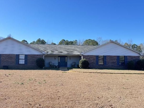 231 Lake, Pontotoc, MS 38863
