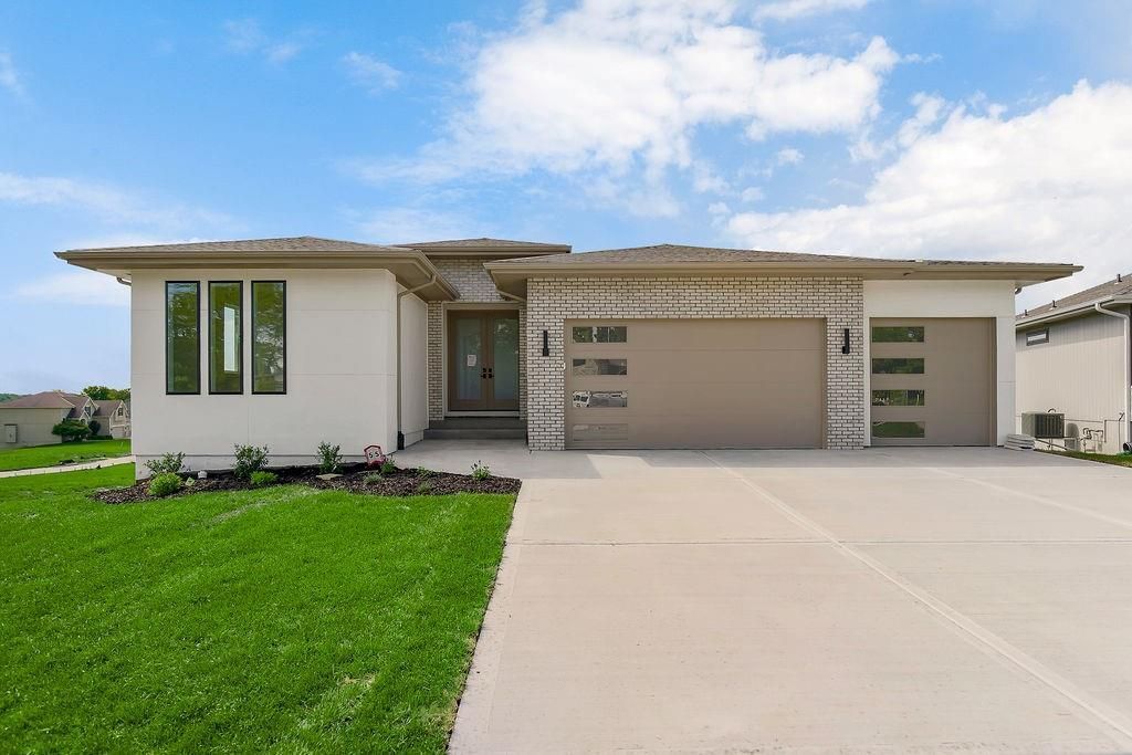 4217 NW 77th Terrace, Kansas City, MO 64151 Main Photo