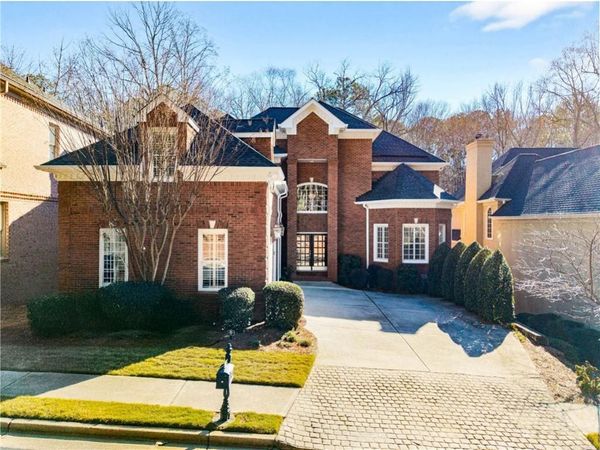 2075 River Falls Drive, Roswell, GA 30076