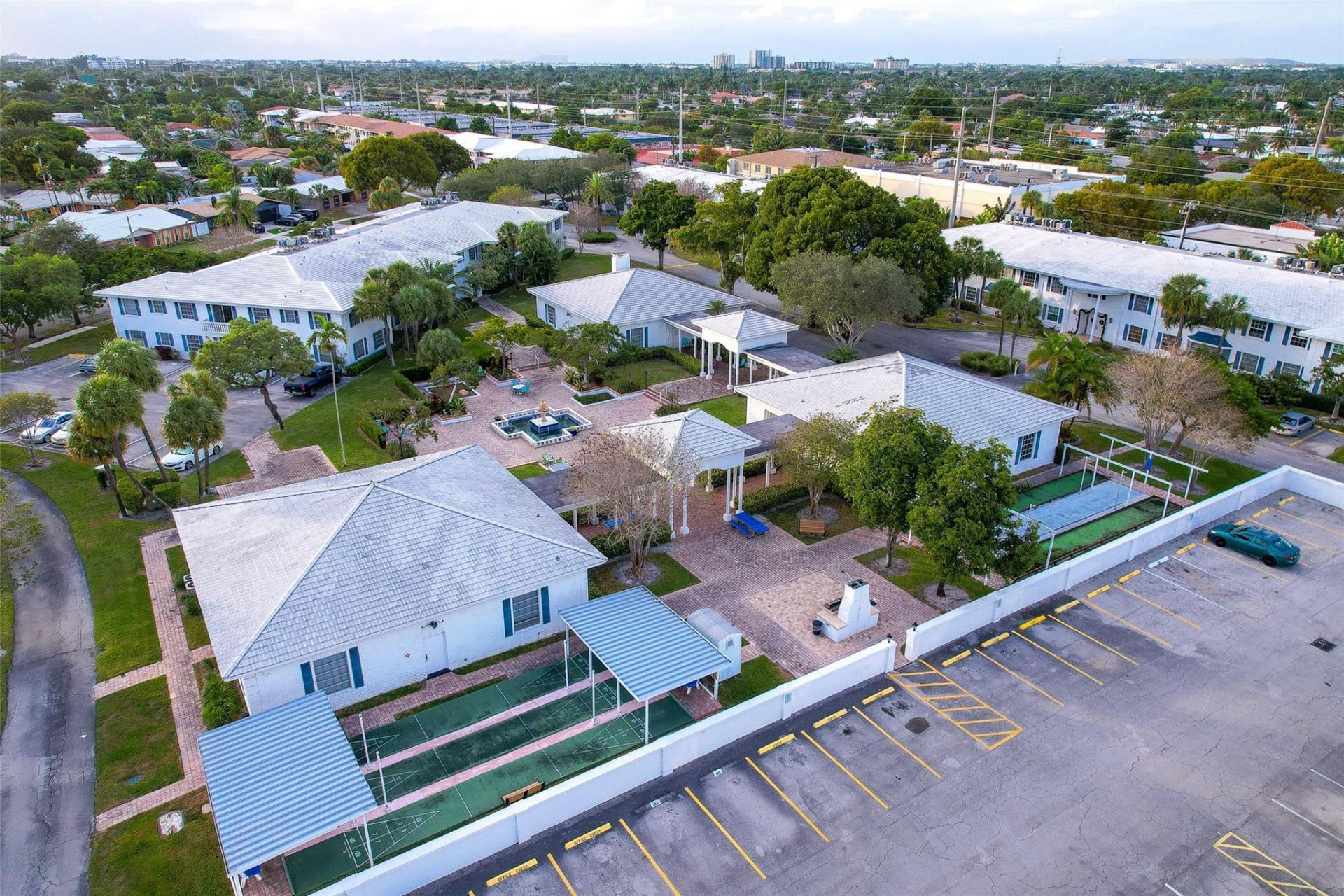 2201 NE 66th Street, Unit 1323, Fort Lauderdale, FL 33308 Photo