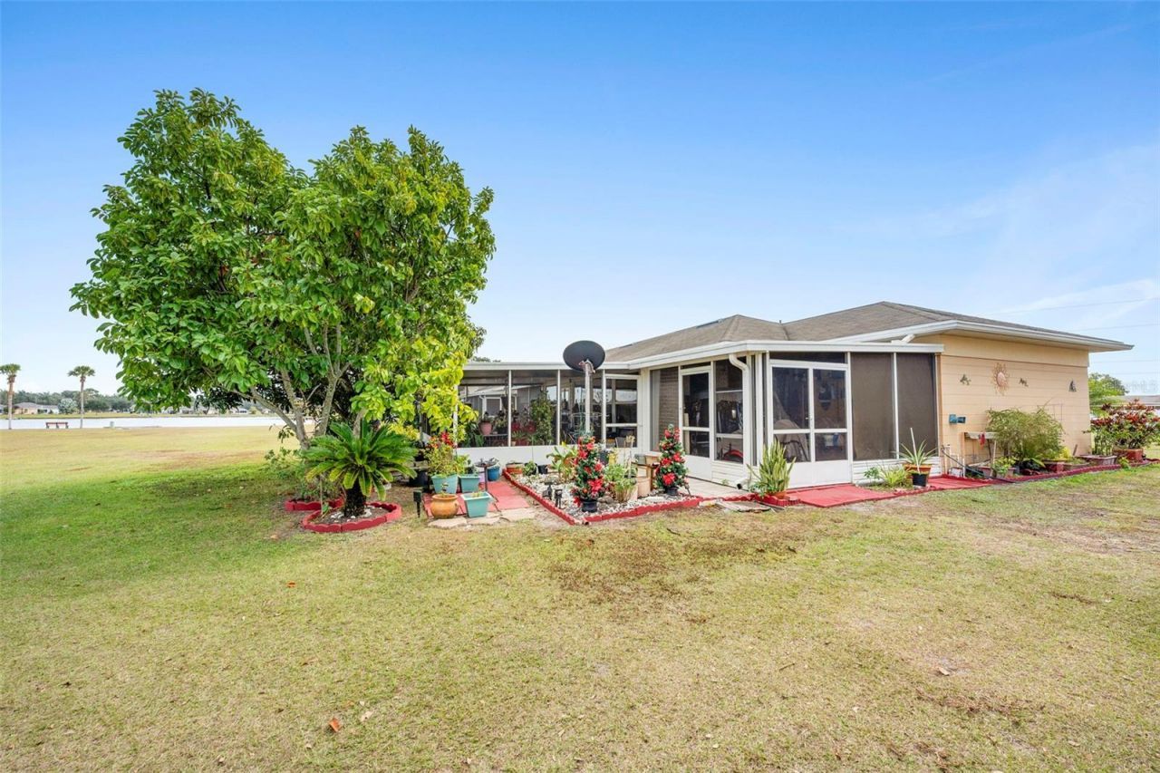 601 Club Circle, Lakeshore, FL 33854 Photo