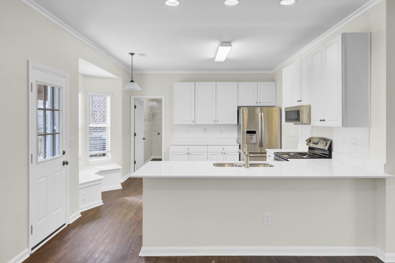 2635 Planters Pointe Boulevard Photo 10