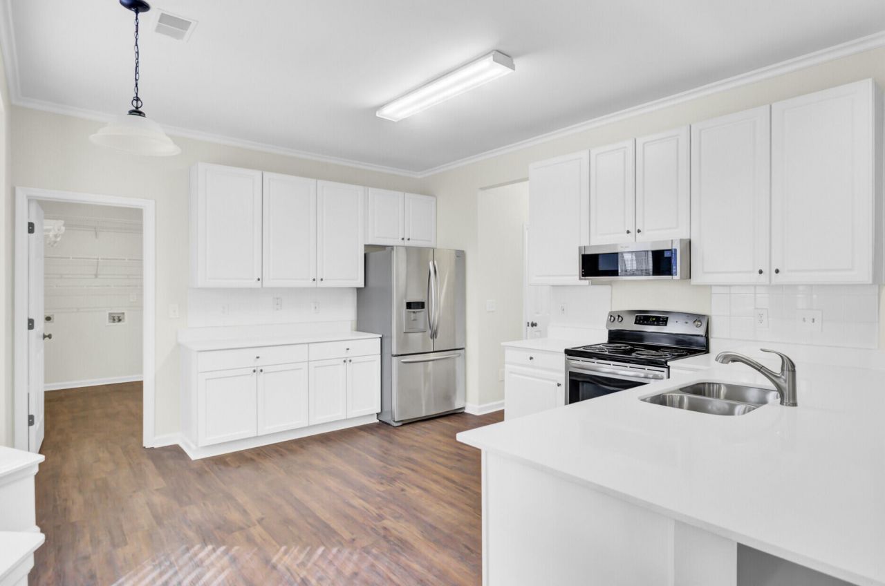 2635 Planters Pointe Boulevard Photo 11