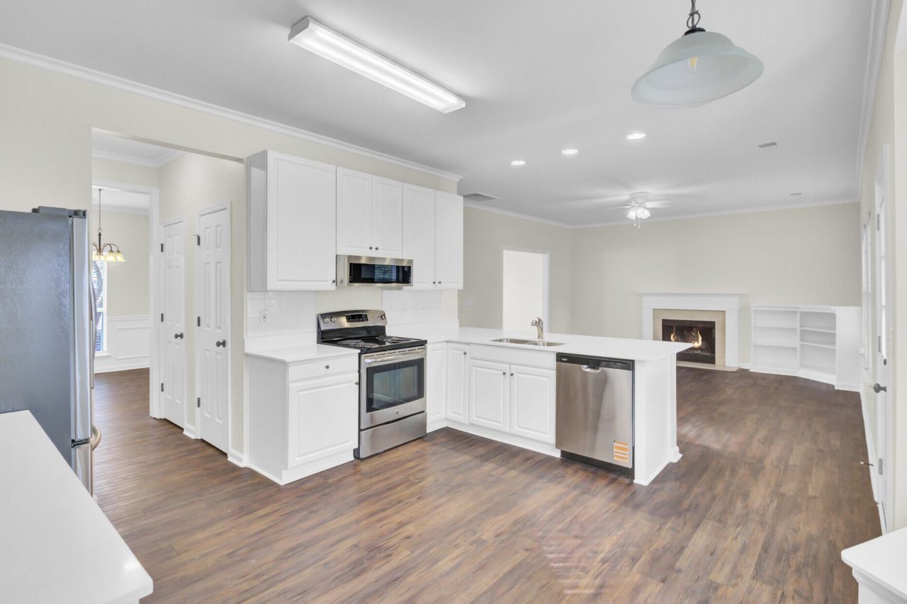 2635 Planters Pointe Boulevard Photo 12