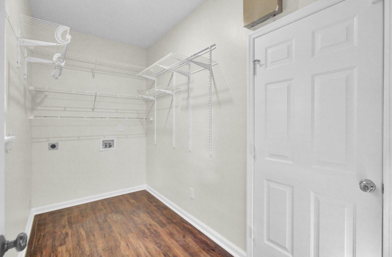 2635 Planters Pointe Boulevard Photo 14