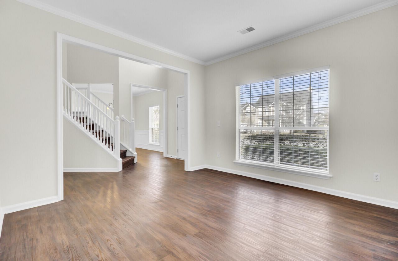 2635 Planters Pointe Boulevard Photo 7