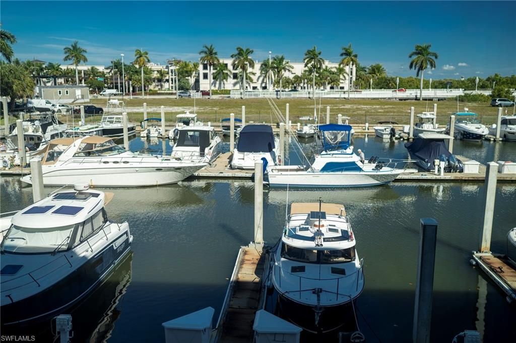 803 River Point Dr, Unit 105B, Naples, FL 34102 Photo