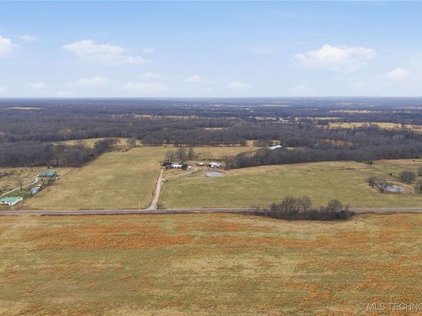 7703 N 447 Road, Spavinaw, OK 74366