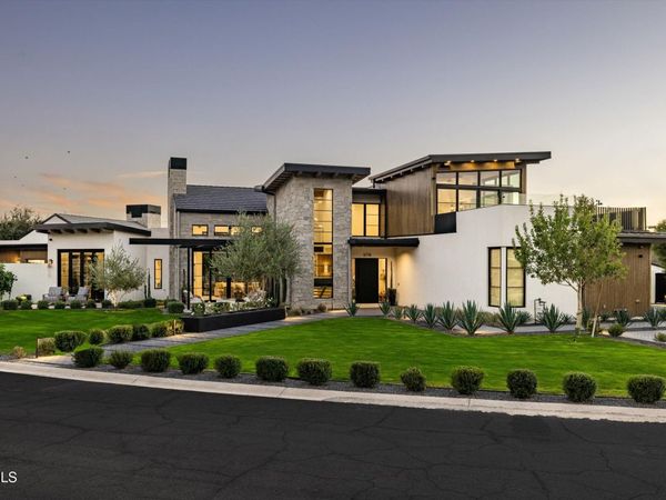 5715 E MONTEROSA Street, Phoenix, AZ 85018