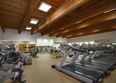 1000 Quayside Ter, Unit 806, Miami, FL 33138 Photo