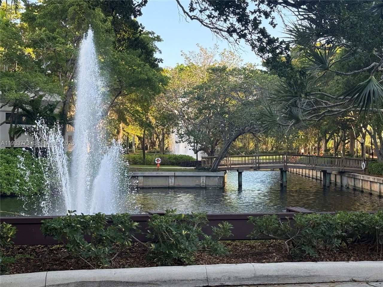 1000 Quayside Ter, Unit 806, Miami, FL 33138 Photo