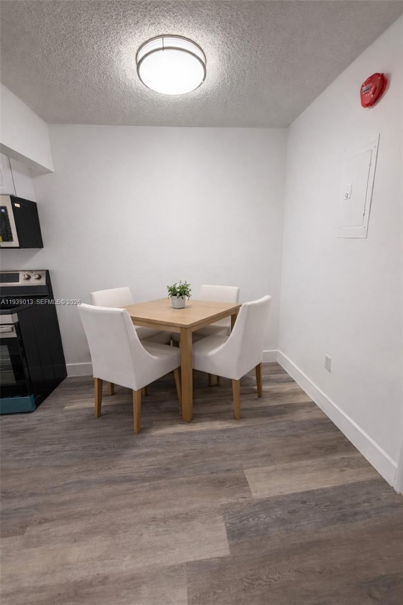 415 NE 2nd St, Unit 121, Hallandale Beach, FL 33009 Photo