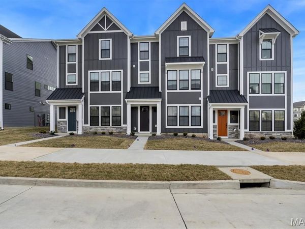 306 Indigo Court, Chesterfield, MO 63005