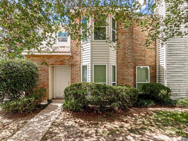 9821 Siegen Ln, Unit #9821, Baton Rouge, LA 70810