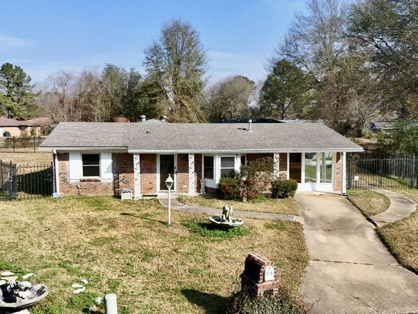 110 Truman Place, Jackson, MS 39213