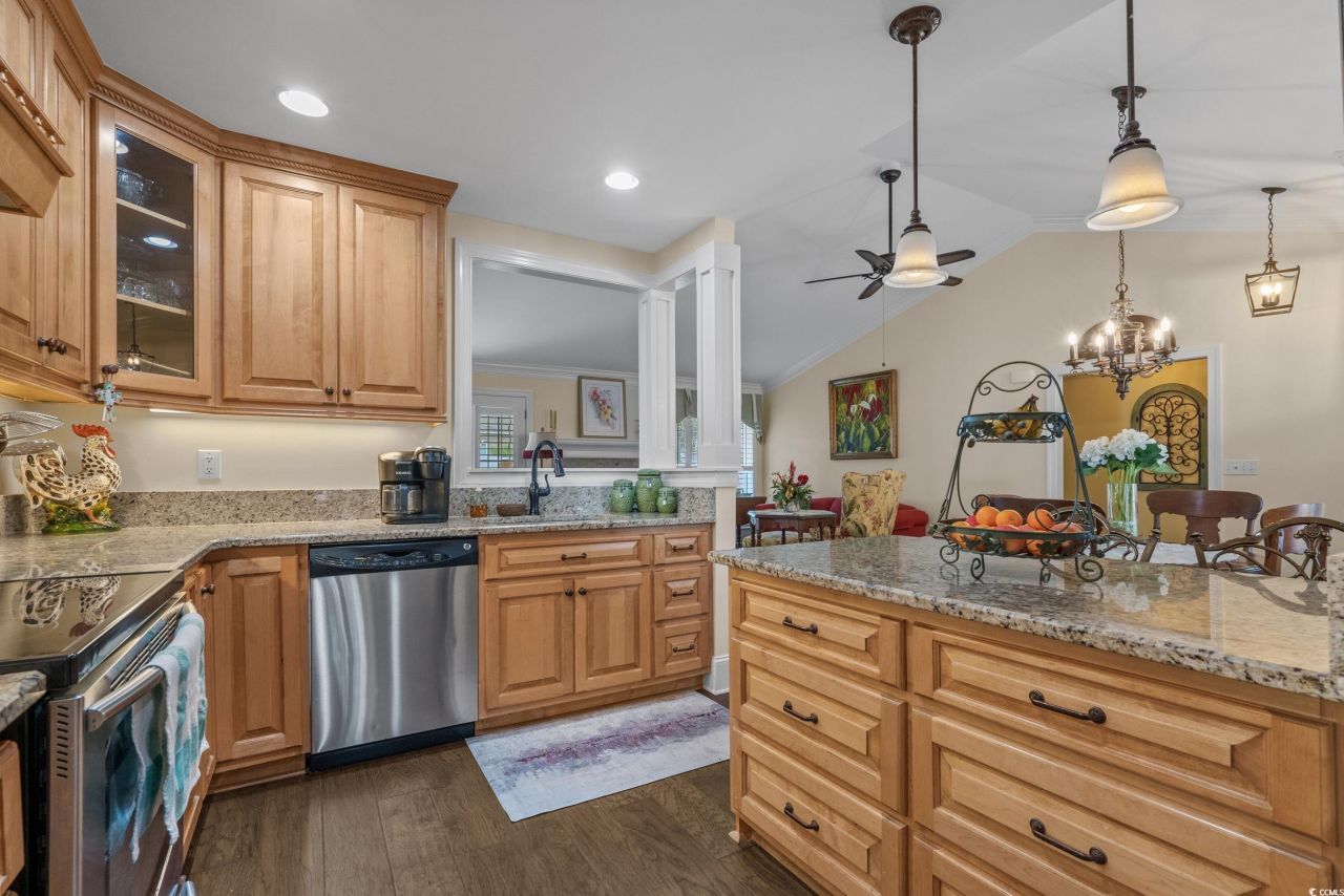 1523 27th Ave. N Photo 18