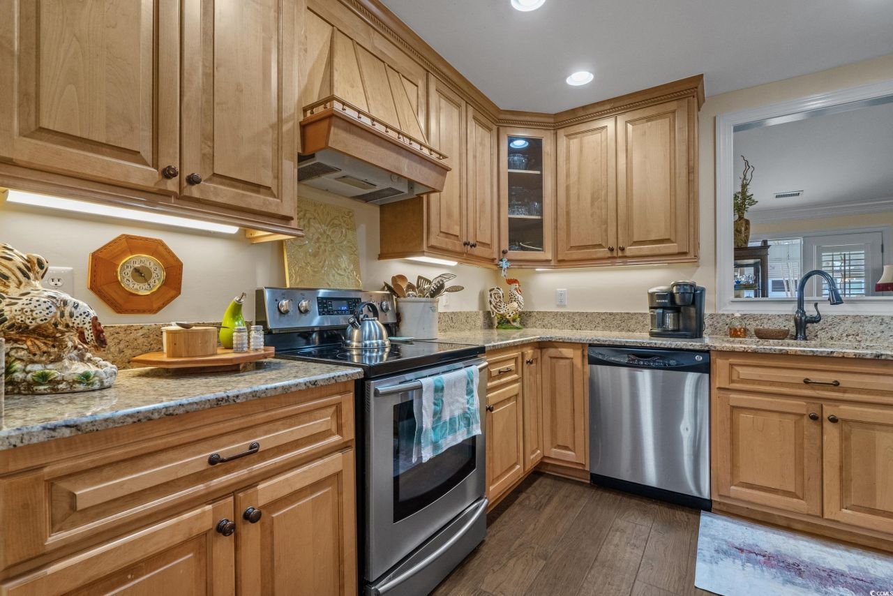 1523 27th Ave. N Photo 19