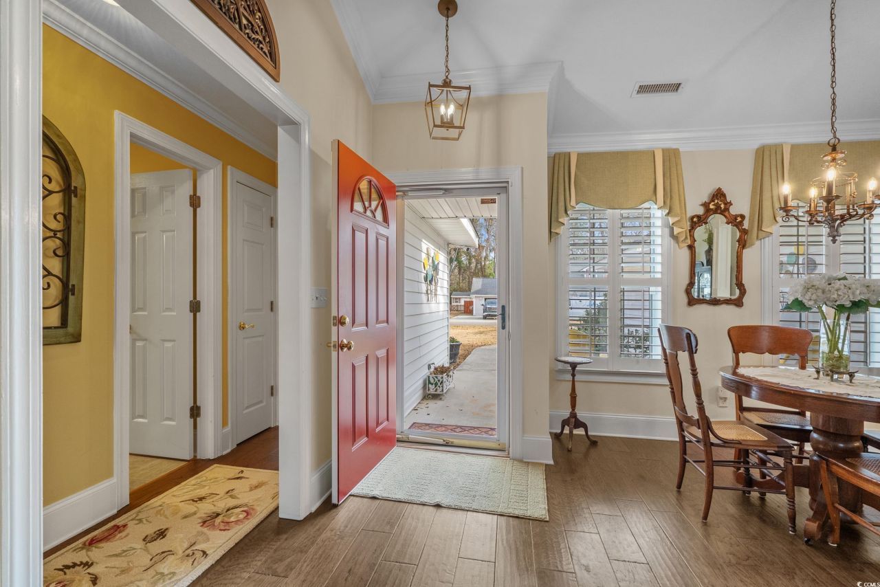 1523 27th Ave. N Photo 9