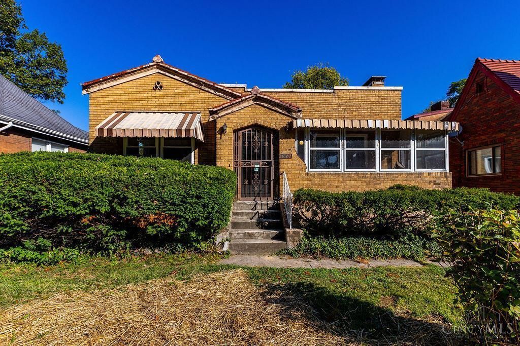 1522 Kenova Avenue, Cincinnati, OH 45237 Main Photo