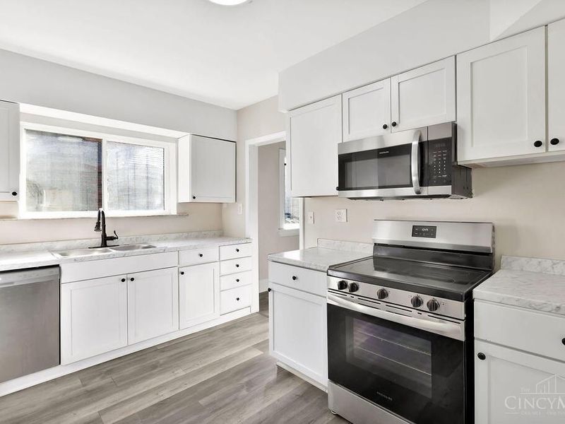 1522 Kenova Avenue, Cincinnati, OH 45237 Photo 17