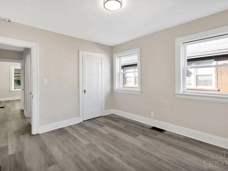 1522 Kenova Avenue, Cincinnati, OH 45237 Photo 21