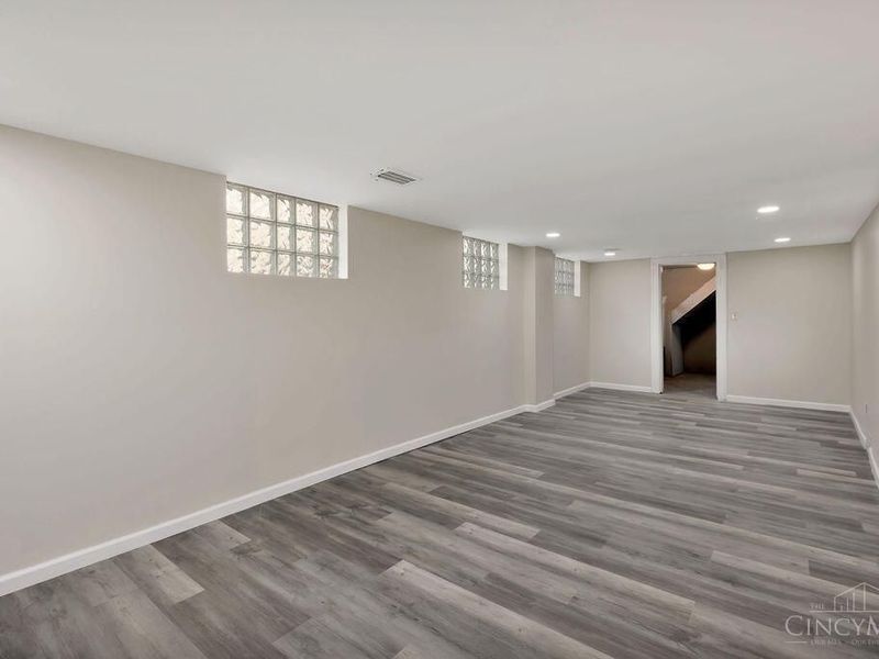 1522 Kenova Avenue, Cincinnati, OH 45237 Photo 25