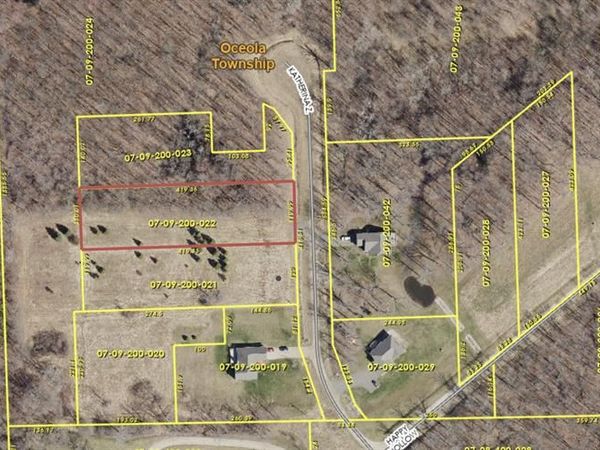 Katherina Z Place , Oceola Twp, MI 48855